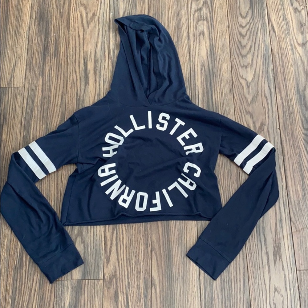 cropped long sleeve hoodie